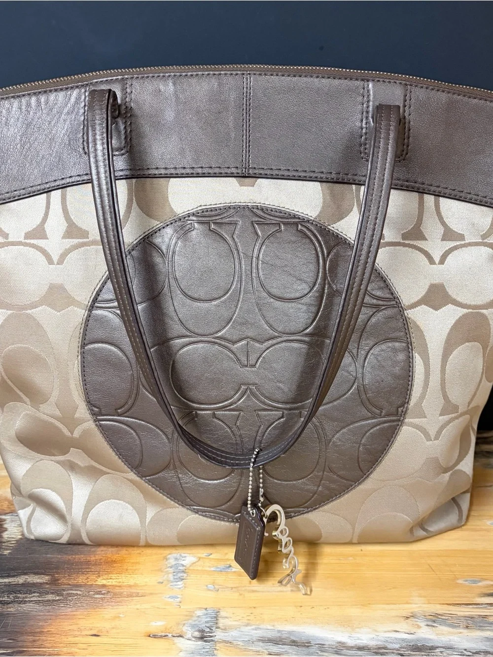 Coach Laura Signature Logo Tote Bag Purse Brown Khaki Zip Closure
